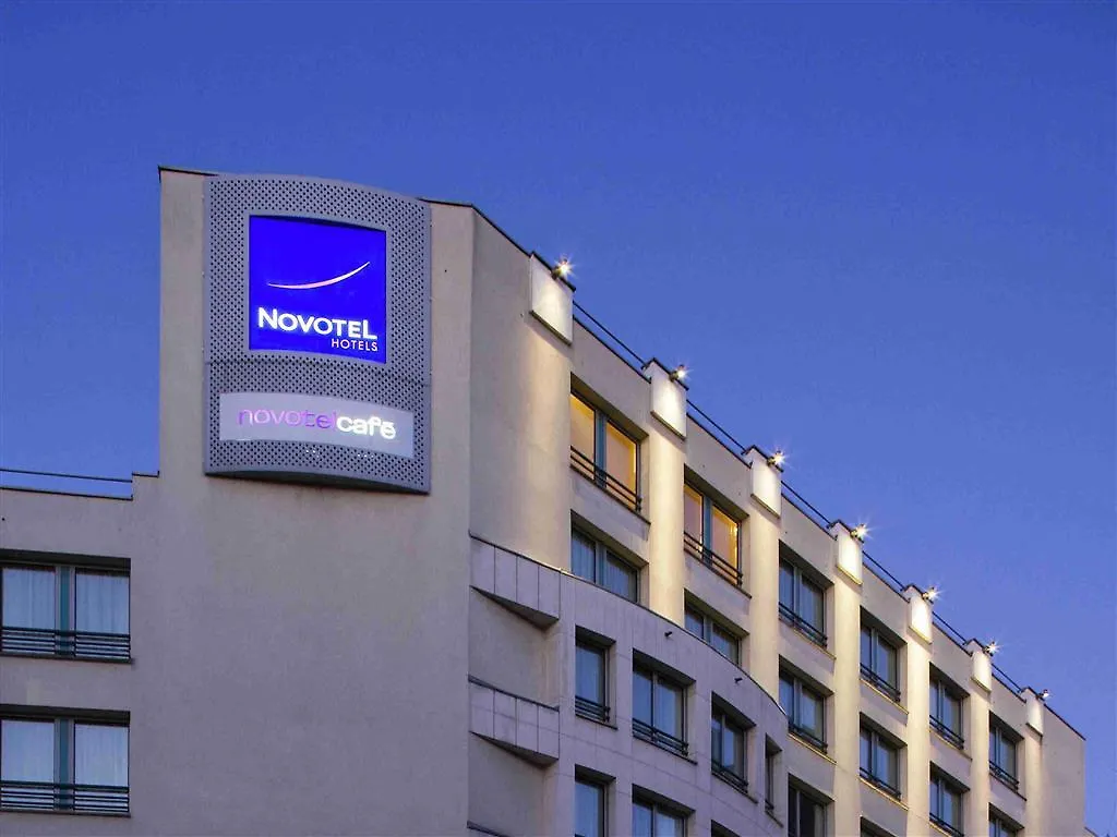 Novotel Lille Centre Gares 4*,